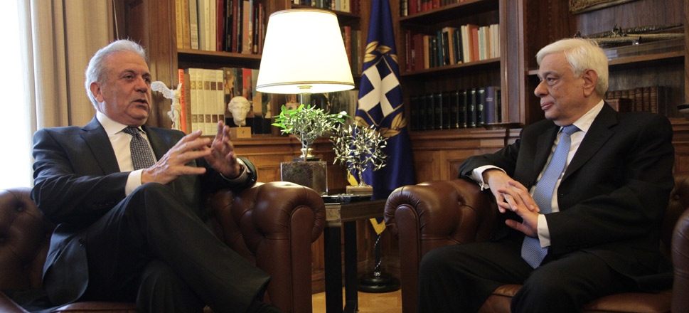 Δ.Αβραμόπουλος σε Π.Παυλόπουλο: «Επιστρέφω στην ελληνική πολιτική»