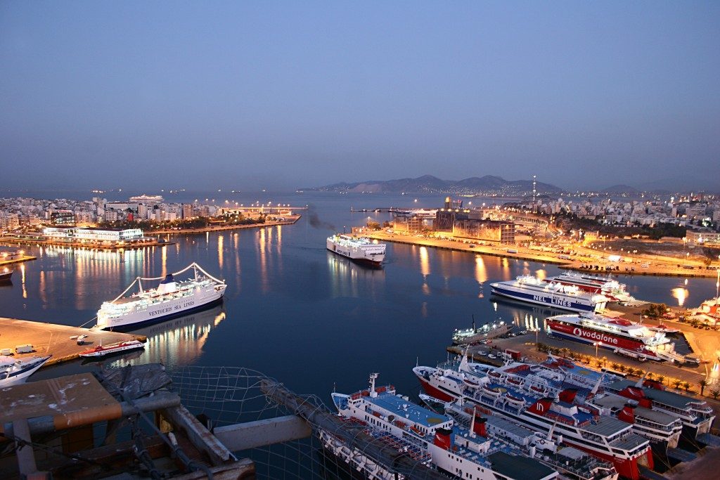 Παράνομη κρίθηκε η απεργία στα λιμάνια – Τι λένε τα σωματεία