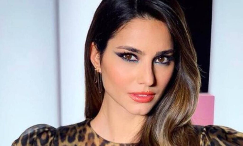 Δείτε τον νέο σύντροφο της Ηλιάνας Παπαγεωργίου (φώτο-βίντεο)