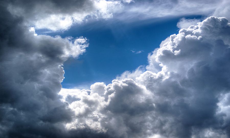 Καιρός: Μπαίνει ο χειμώνας έρχονται τοπικές βροχές στα δυτικά