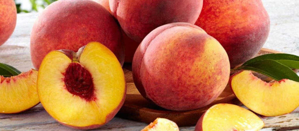 Δασμοί ΗΠΑ: Ανάστατοι οι κονσερβοποιοί κομπόστας ροδάκινου αλλά και οι παραγωγοί