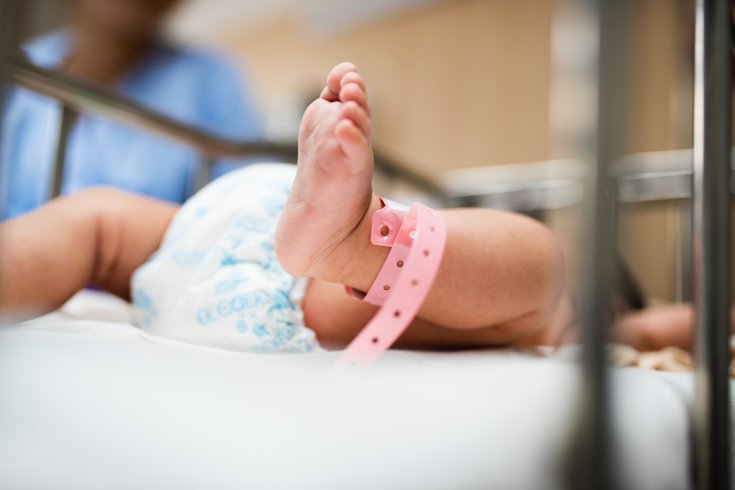 Θαύμα: Μωρό γεννήθηκε με μισό κρανίο και επιβίωσε!