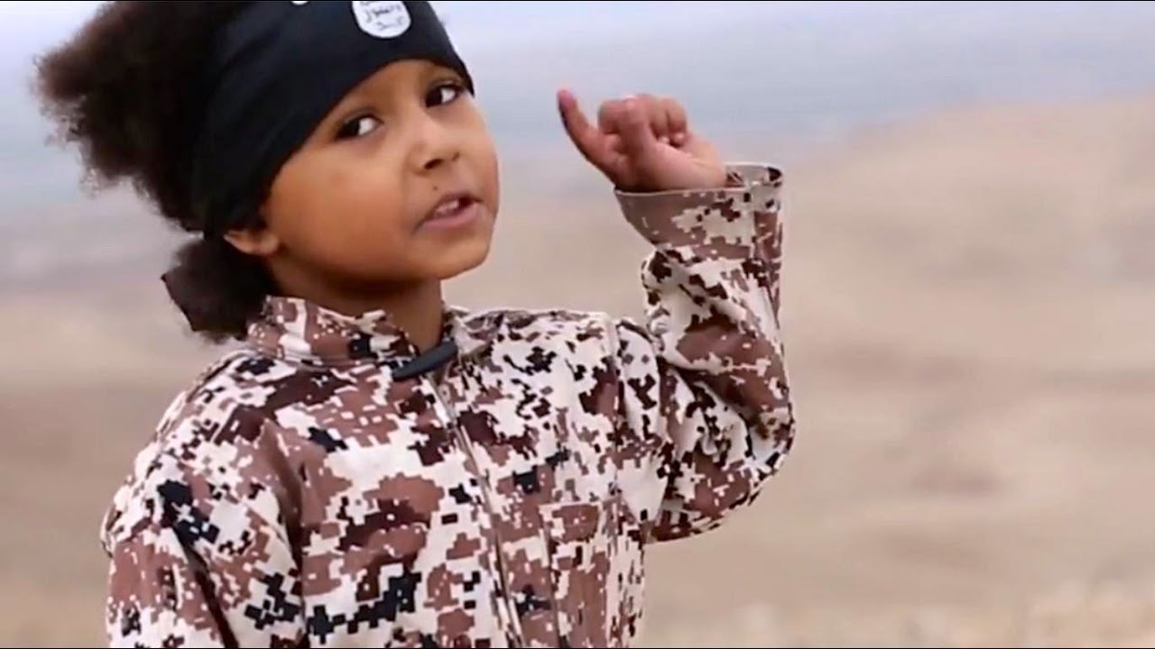 Ανήλικος «πρόσφυγας»: «Θα γίνω βομβιστής αυτοκτονίας» – «Θα σε σκοτώσω αν δεν είσαι μουσουλμάνος» (βίντεο)