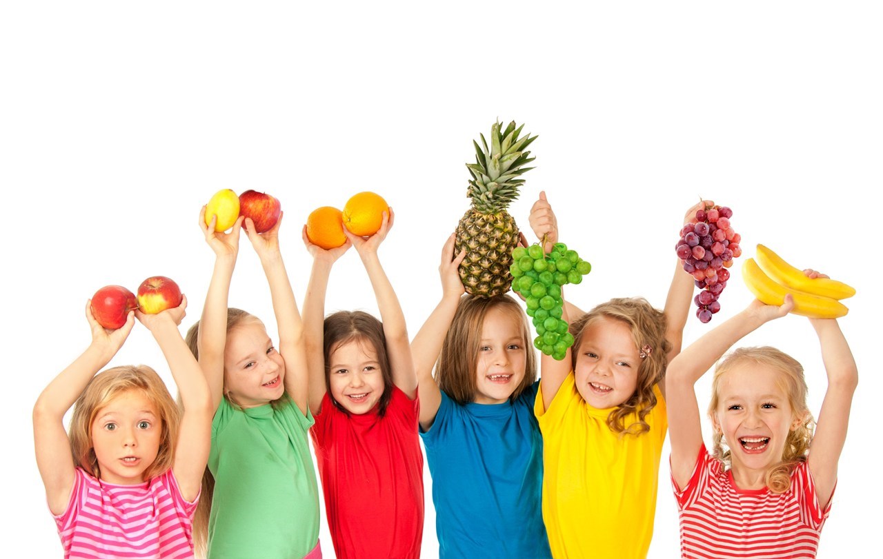 Τα 7 μυστικά που θα κάνουν τα παιδιά να τρώνε φρούτα