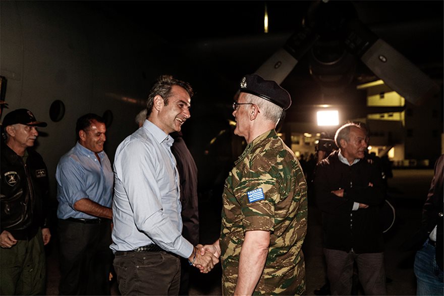 Ο Κ.Μητσοτάκης στον «ΠΑΡΜΕΝΙΩΝΑ»: «Η Άμυνα της χώρας είναι σε στιβαρά χέρια» (φώτο)