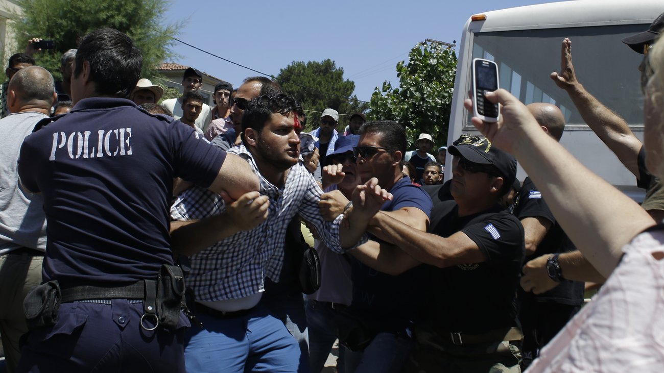 Το Μέγαρο Μάξιμου αναζητά τρόπο να σταματήσουν οι… «ροές»