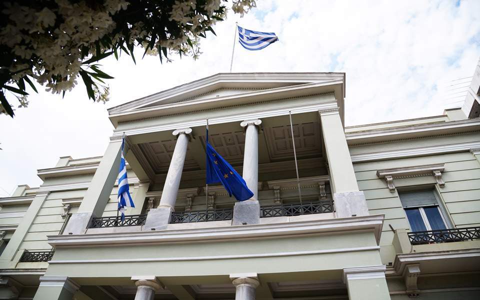 Ενώ η Άγκυρα ετοιμάζεται να «τρυπήσει» στην κυπριακή ΑΟΖ – Το Υπ.Εξ. μιλάει ακόμα για «διεθνές δίκαιο»