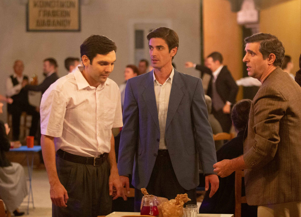 Άγριες Μέλισσες: Ποιοι είναι ο «Σέργιος» και ο «Γιάννος» που αποθεώθηκαν στο Twitter (βίντεο)