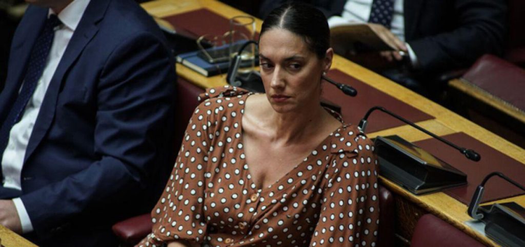 Νόνη Δούνια: Αναρρώνει μετά από κρίσιμο χειρουργείο καρδιάς