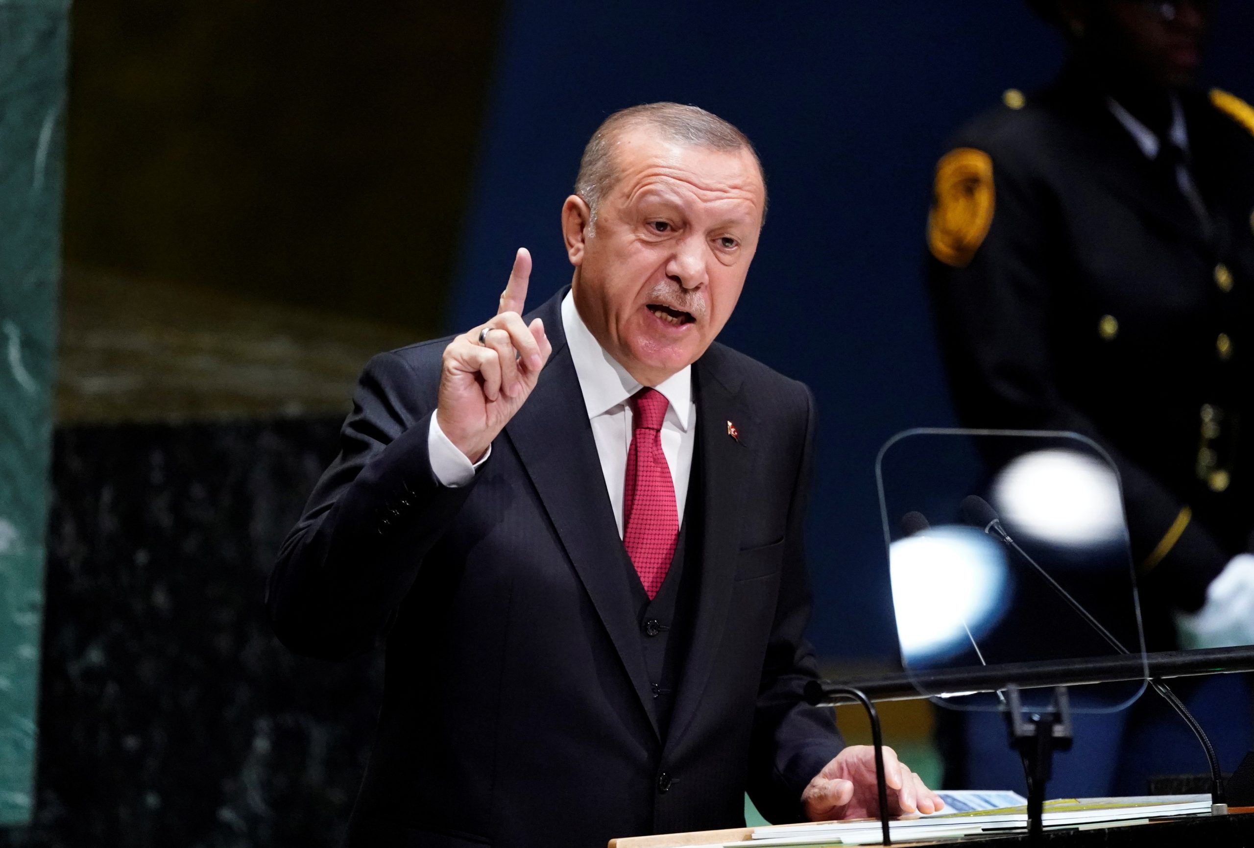 Μας κρατά σε… αγωνία –  Ερντογάν: «Ίσως σήμερα, ίσως αύριο θα μπούμε στη Συρία»