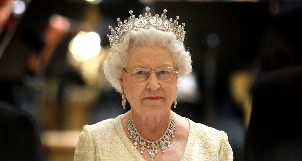 Εσείς το γνωρίζατε; – Τι προβλέπει το πρωτόκολλο αν παραιτηθεί η βασίλισσα Ελισάβετ;