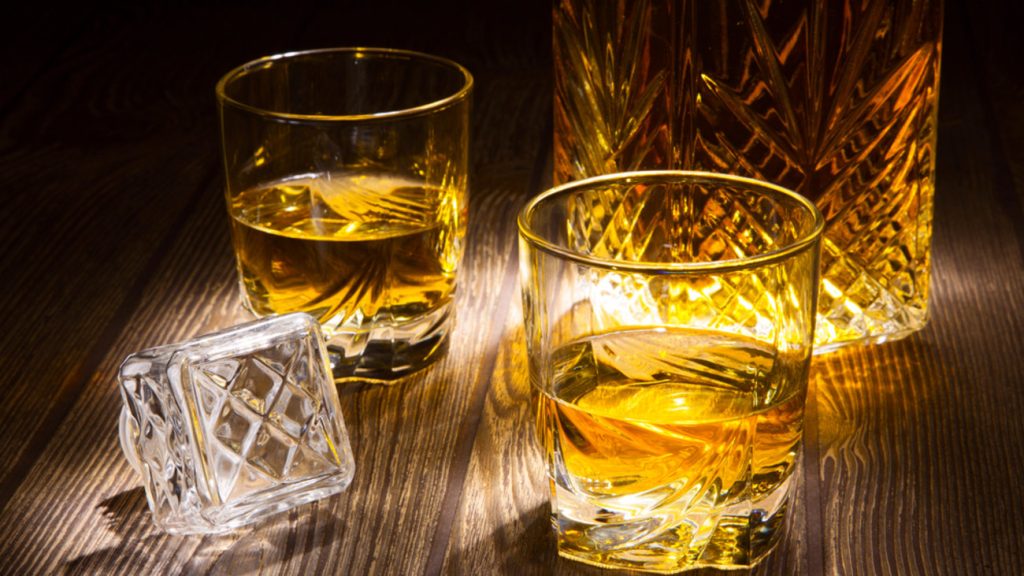 Το είδαμε και αυτό: Σκωτσέζικη εταιρεία λανσάρει… ουίσκι σε κάψουλες (βίντεο)