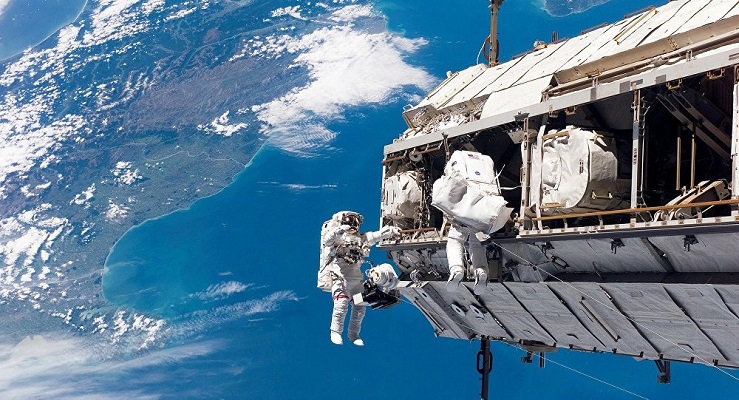 Αστροναύτες έκαναν… περίπατο έξω από τον Διεθνή Σταθμό (βίντεο)