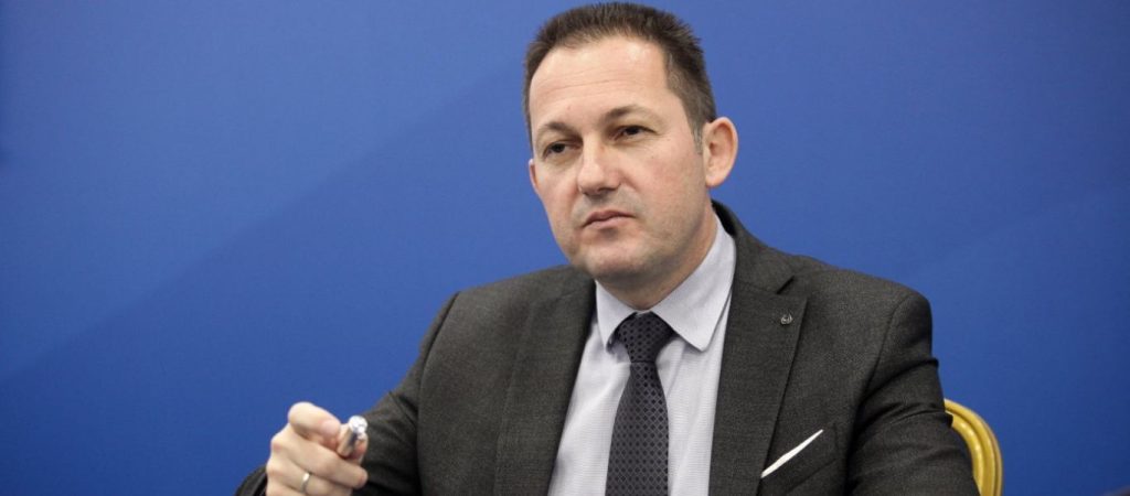 Στέλιος Πέτσας: Έκπτωση φόρου έως 40% για δαπάνες αναβάθμισης κατοικιών