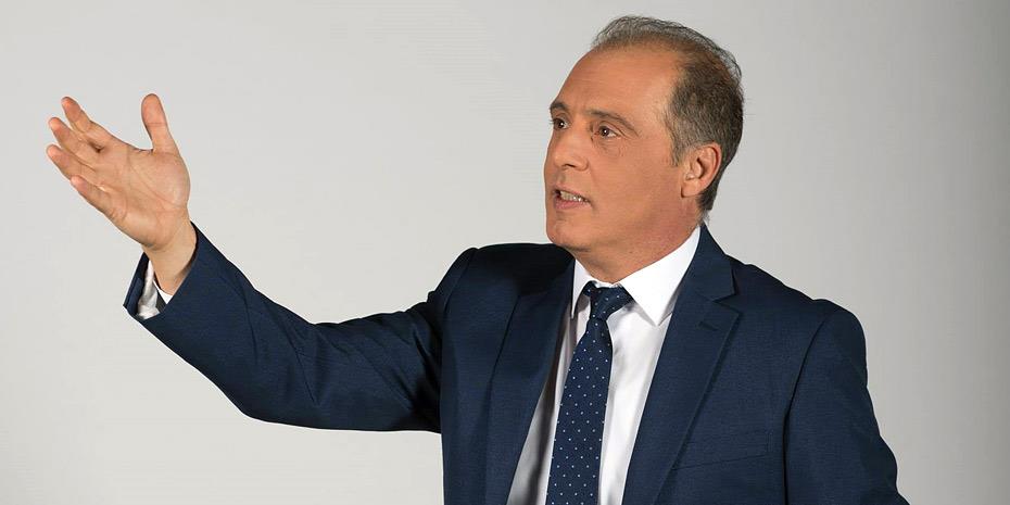 Το εύθυμο στιγμιότυπο από τη συνέντευξη του Κ.Βελόπουλου: «Ο Χριστός και η Παναγία… Ρε παιδιά» (βίντεο)