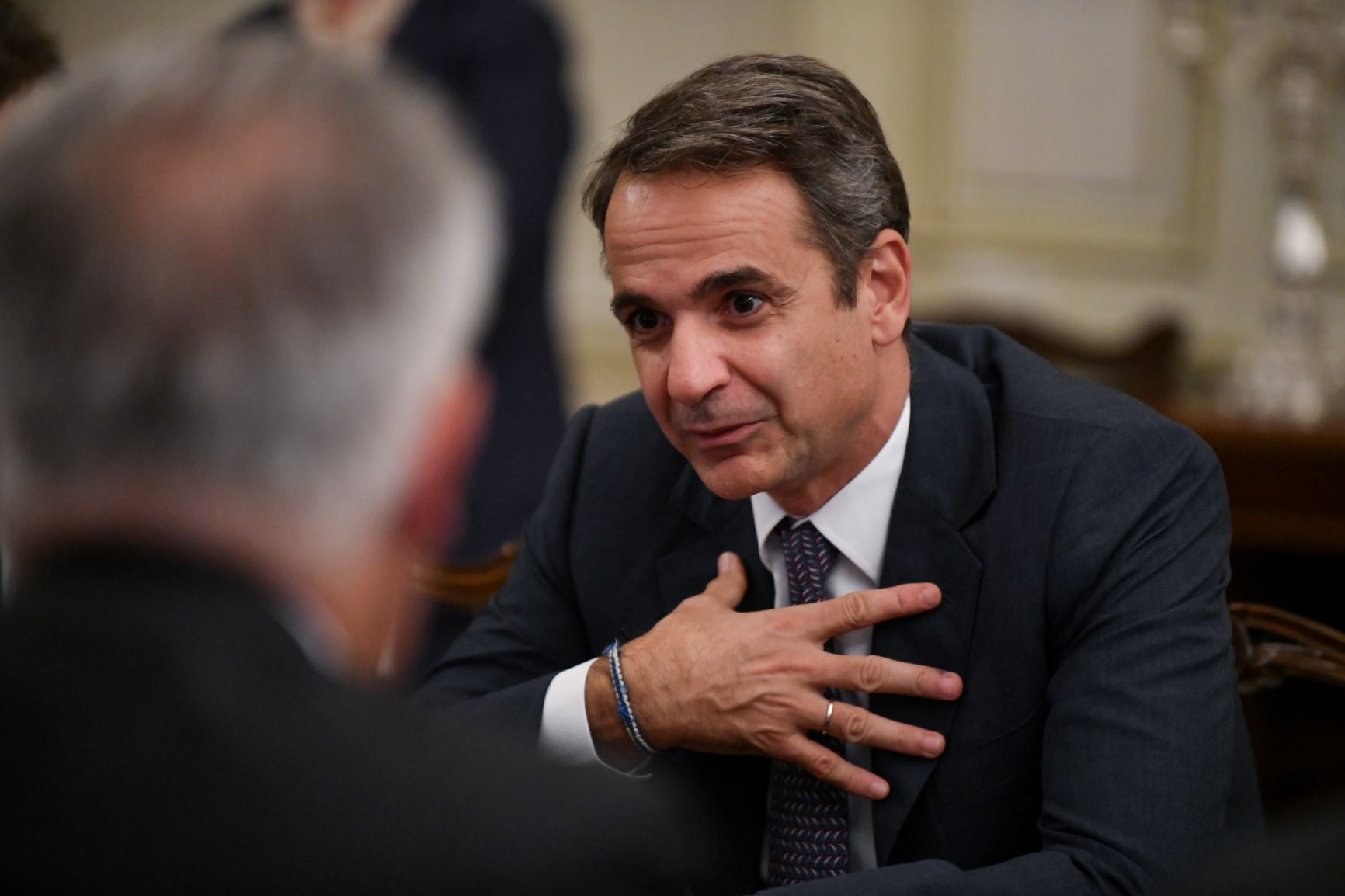 Ξεκίνησαν τα τηλεφωνήματα για τα ραντεβού του Κ.Μητσοτάκη με τους πολιτικούς αρχηγούς για την ψήφο των αποδήμων