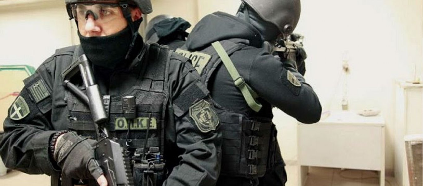 Σκηνές «Φαρ Ουέστ» στον Ασπρόπυργο: Αλλοδαπός άνοιξε πυρ κατά αστυνομικών της ΟΠΚΕ & τον εξουδετέρωσαν