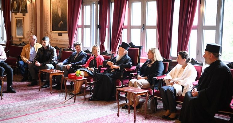 Πρόξενοι 25 κρατών στη Θεολογική σχολή της Χάλκης: Συναντήθηκαν με τον Πατριάρχη υπό τουρκικά βλέμματα