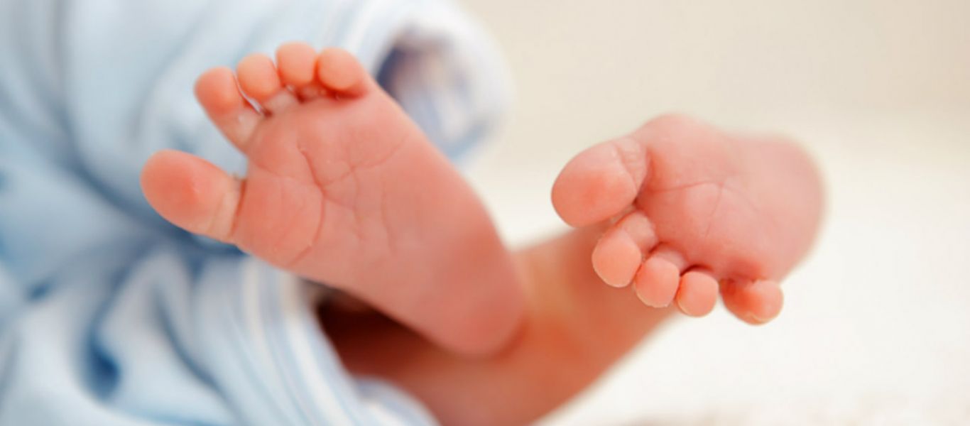 «Έρχεται» από τον Ιανουάριο το επίδομα γέννας – 2.000 ευρώ για το 90% των οικογενειών
