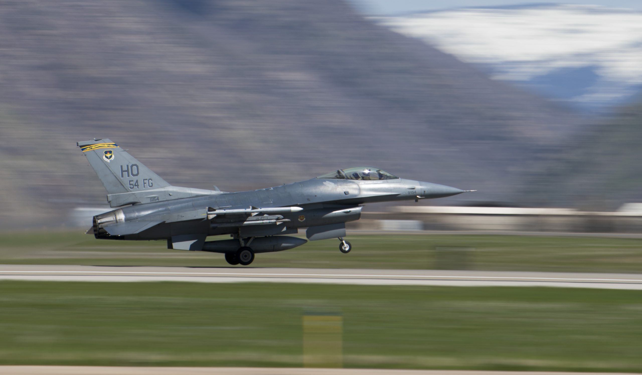 Συντριβή αμερικανικού F-16 της USAFE στην δυτική Γερμανία