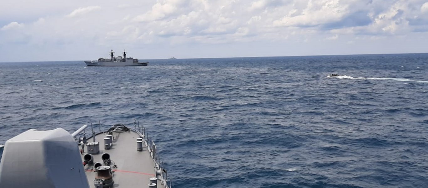 Στο «κόκκινο» η ένταση στην Κάρπαθο: ΠΝ & τουρκικό Ναυτικό ασκούνται με πραγματικά πυρά στην ίδια περιοχή την ίδια ώρα!