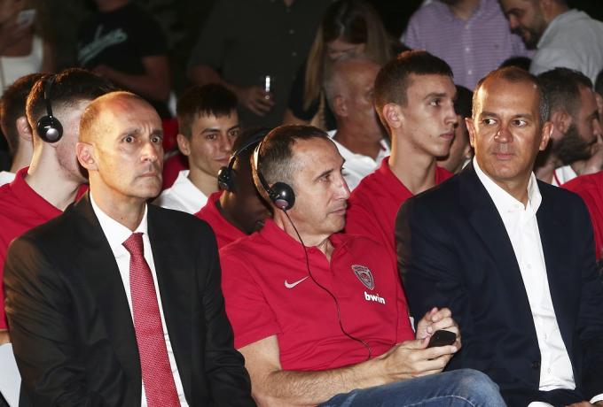 Όταν σου σκάει η βόμβα στα χέρια