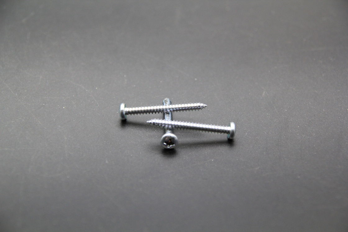 Να πως θα ξεβιδώσετε μια βίδα χωρίς το κατάλληλο κλειδί (βίντεο-φωτο)