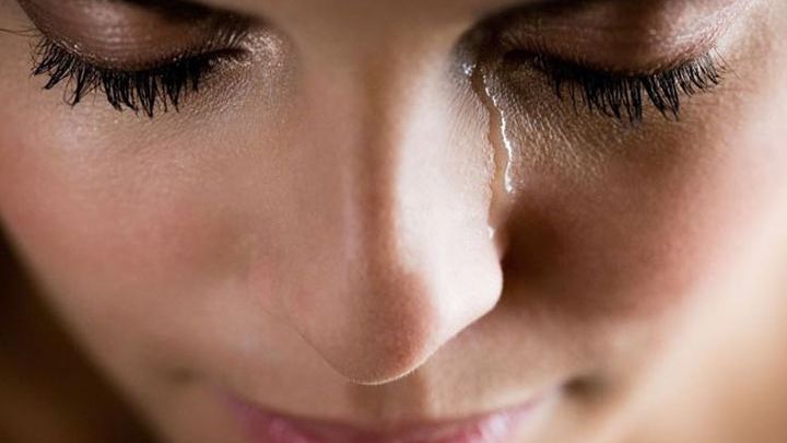 Για ποιο λόγο οι γυναίκες κλαίνε εύκολα;