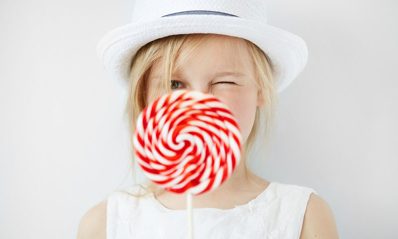 Πώς μπορώ να βοηθήσω τα παιδιά να κόψουν την ζάχαρη;