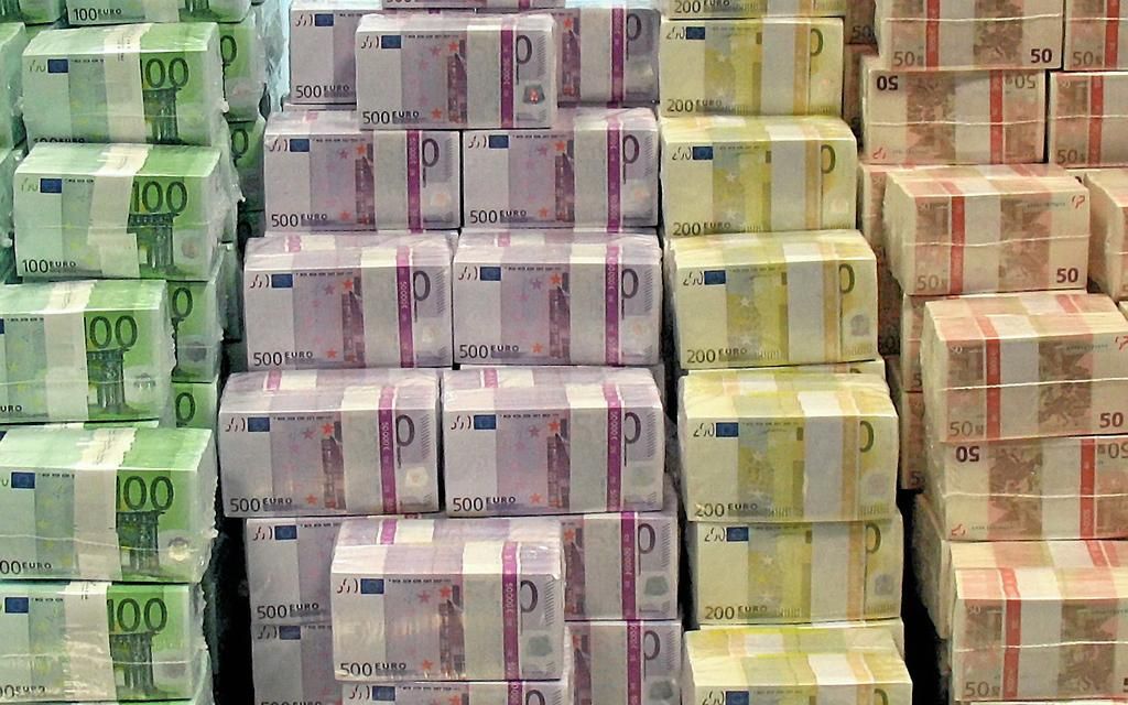 Βρετανία: Τυχερός κέρδισε 189 εκατ. ευρώ σε τζακποτ