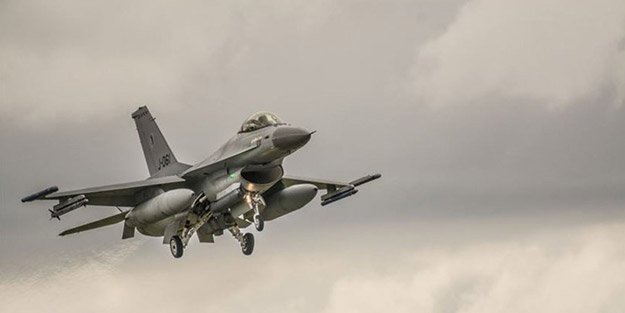 Βίντεο: Η τουρκική Αεροπορία κτυπά στόχους του YPG