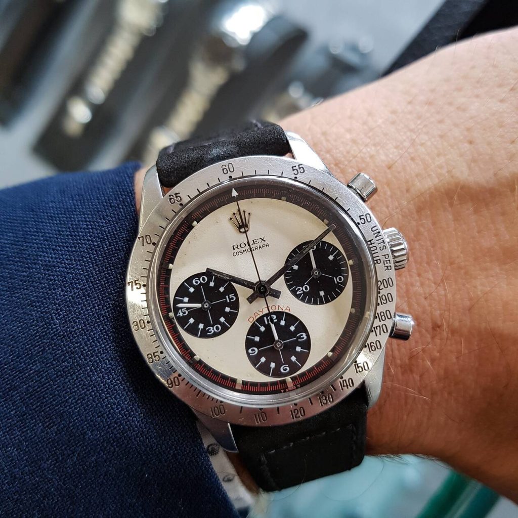 O μεταχειρισμένος καναπές «έκρυβε» σπάνιο Rolex 250.000 δολαρίων