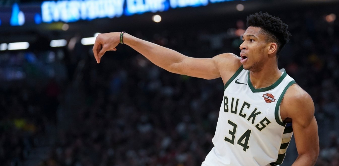 «Βόμβα» Αντετοκούνμπο: «Όταν έπαιζα στη FIBA, ένιωθα σαν… φυλακισμένος – Τώρα είμαι ελεύθερος»