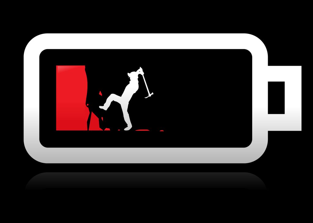 Τα επτά λάθη που όλοι κάνουμε και «σκοτώνουν» τη μπαταρία του κινητού μας (βίντεο)