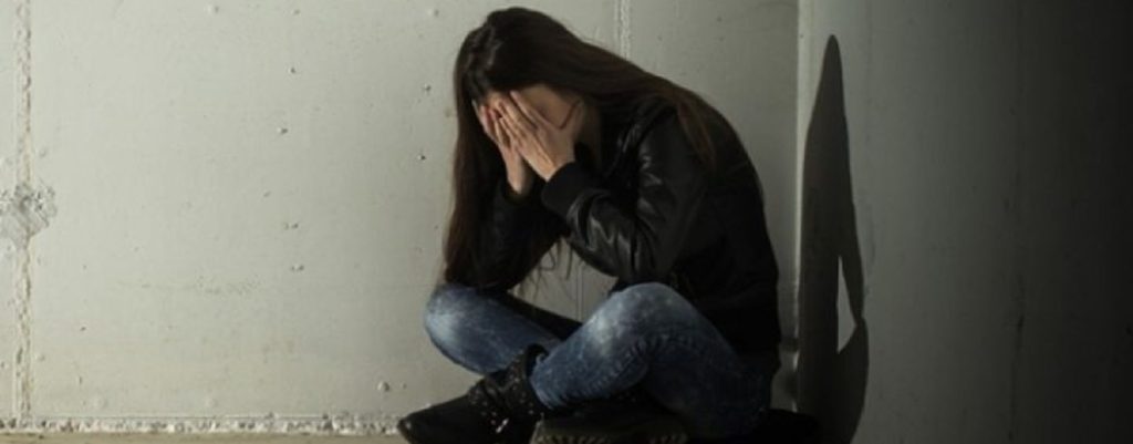 Ένας στους τέσσερις εφήβους στην Ελλάδα έχει σκεφτεί να βλάψει τον εαυτό του