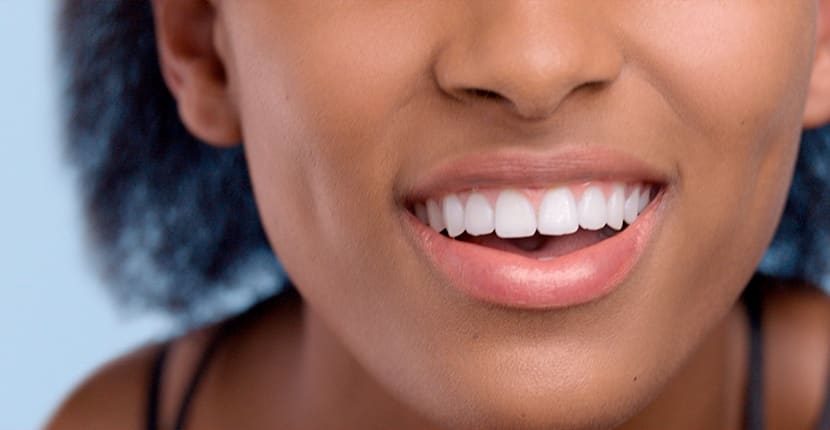 Mε αυτόν τον τρόπο θα κάνετε τα ούλα σας υγιή