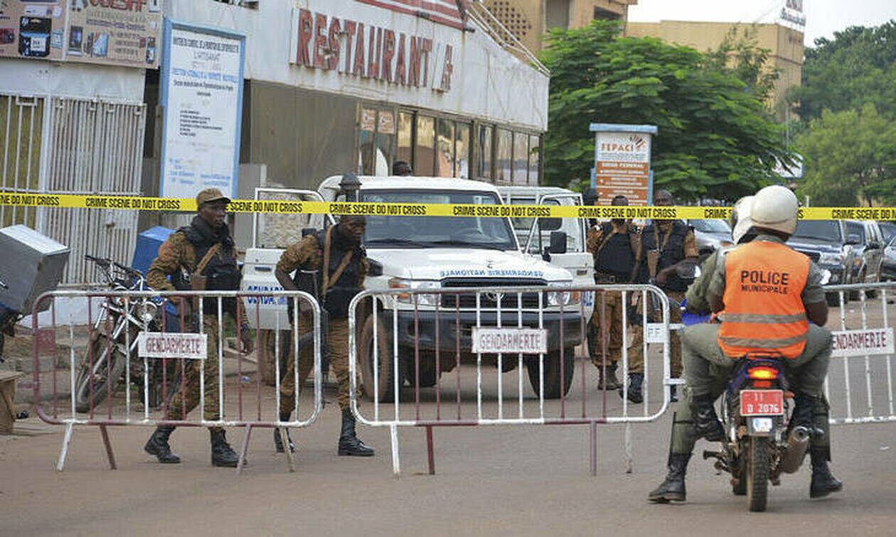 Επίθεση σε τζαμί στην Μπουρκίνα Φάσο – Τουλάχιστον 16 νεκροί