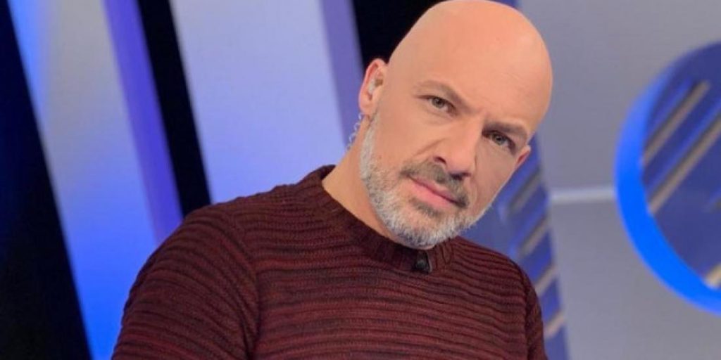 Νίκος Μουτσινάς: Δύσκολες στιγμές και αύξηση βάρους – Πώς τα αντιμετώπισε (βίντεο)