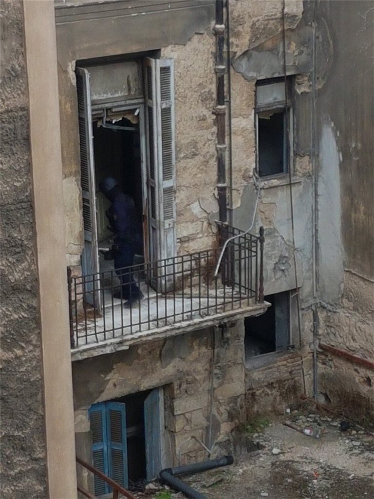 Το 24ωρο «Supermarket» ναρκωτικών – Πακιστανοί κι Αφγανοί γέμιζαν με ναρκωτικά την περιοχή της ΑΣΟΕΕ (φώτο-βίντεο)