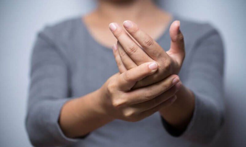 Έρευνα: Το 27% των Ελλήνων θα εμφανίσουν ρευματική πάθηση