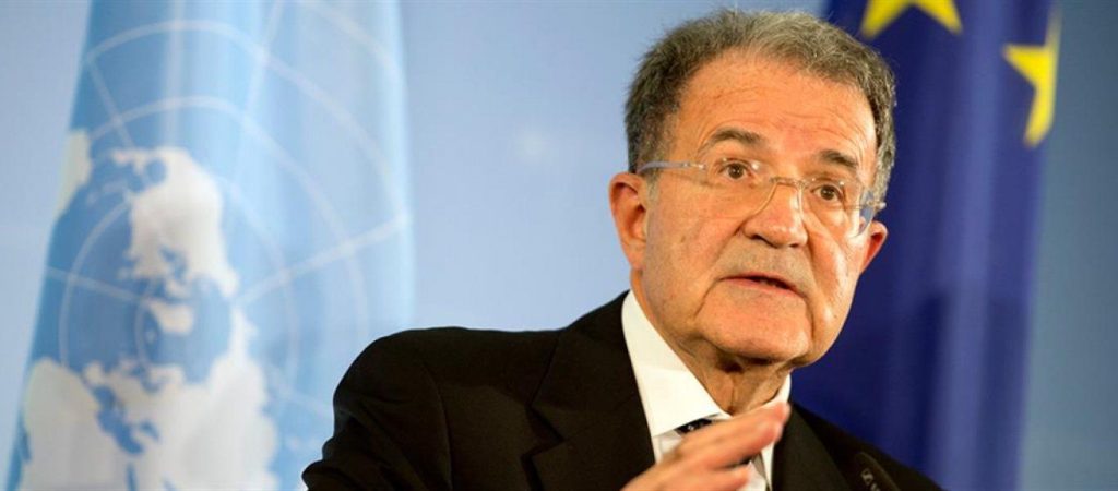 Ρομάνο Πρόντι: Η Ελλάδα χρειάζεται νέα ελάφρυνση στο χρέος – Τι συζήτησαν με Κ.Σημίτη