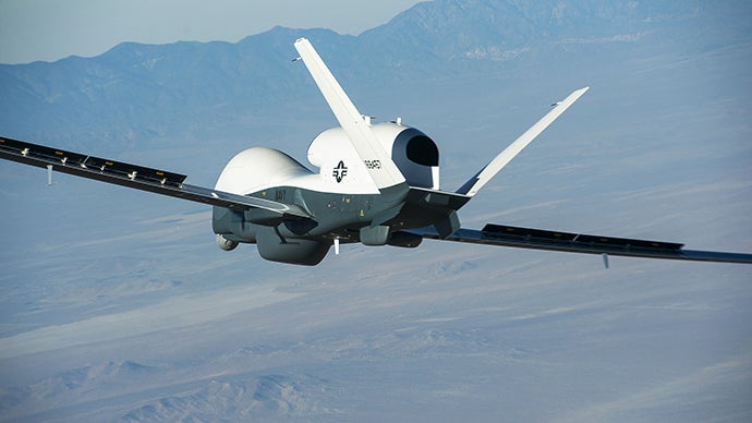 Drones: Το φθηνό όπλο που αποκτά όλο ένα και πιο ενεργό ρόλο στον πόλεμο