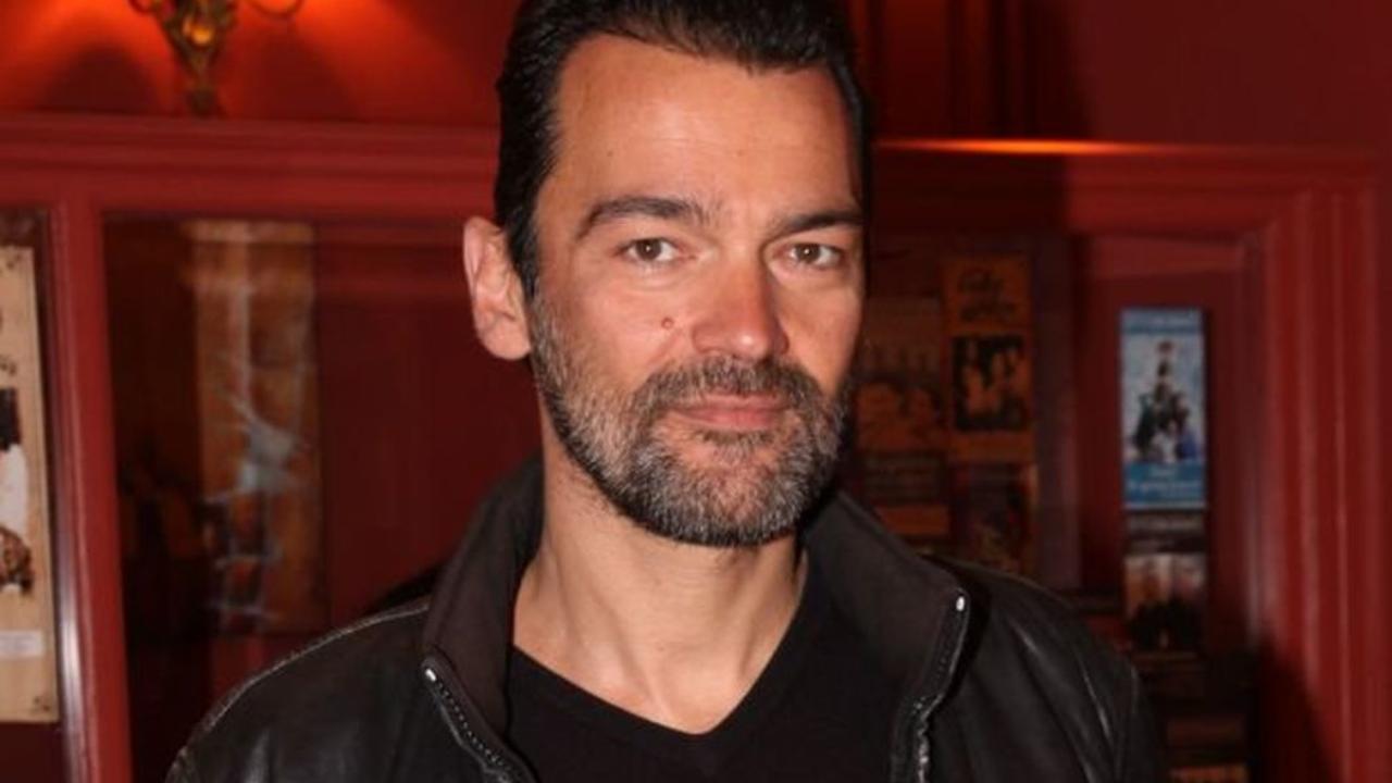 Τα «πήρε» ο Κωνσταντίνος Καζάκος: «Είναι πολύ σπαστικό να δίνω μια συνέντευξη και να με ρωτάνε…» (βίντεο)