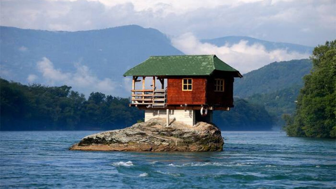 Σπίτια «σκαρφαλωμένα» στις πιο απίστευτες τοποθεσίες (φωτό)