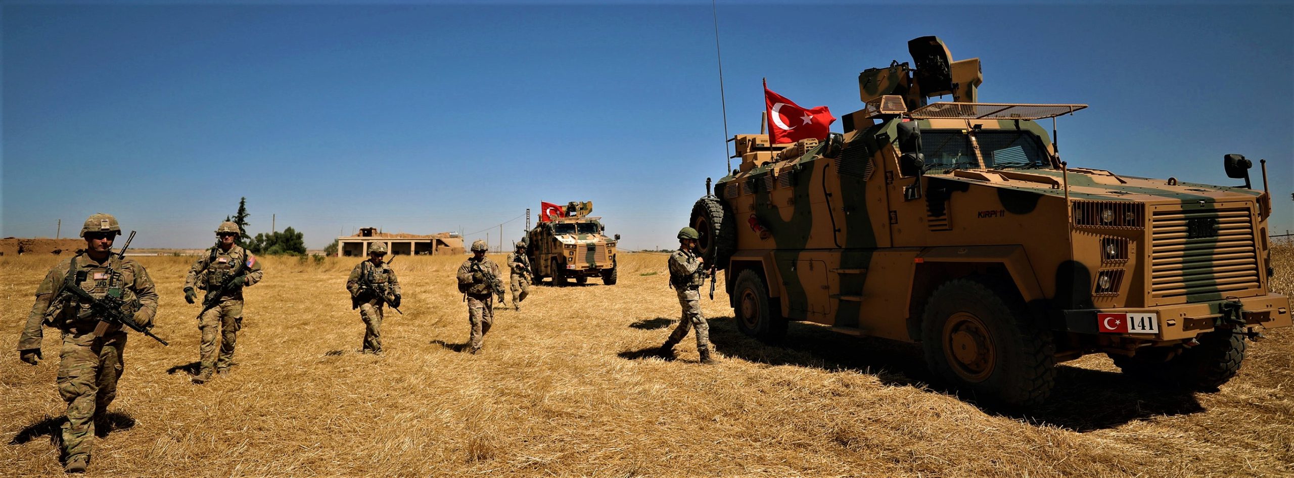 Στα 50 χλμ. μέσα στην Συρία οι τουρκικές περίπολοι! – Χωρίς αντίσταση ο δρόμος προς την Ράκκα