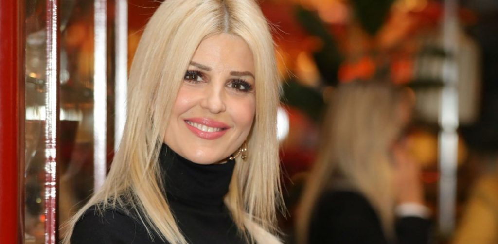 Η Έλενα Ράπτη μιλά για τον γάμο της: «Ήταν προεκλογική περίοδος δεν θα ήταν σωστό να γίνει γνωστό» (βίντεο)