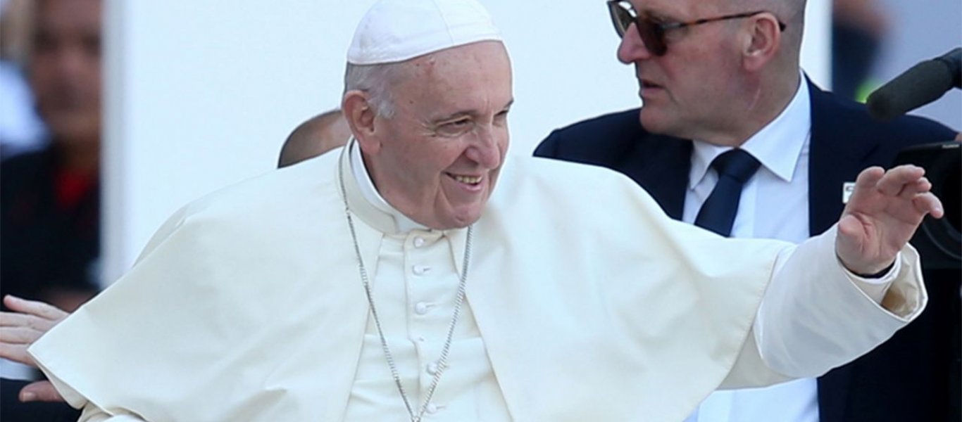 «Φωτιές» άναψε ένα λάθος tweet του Πάπα – Πρόσφερε στήριξη σε αμερικάνικη ομάδα ποδοσφαίρου (φωτο)