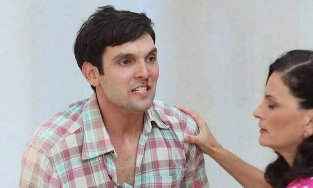 Ο «Γιάννος» από τις «Άγριες Μέλισσες» αποκαλύπτει: «Ταλαιπωρήθηκα για να πάρω τον ρόλο γιατί…» (βίντεο)