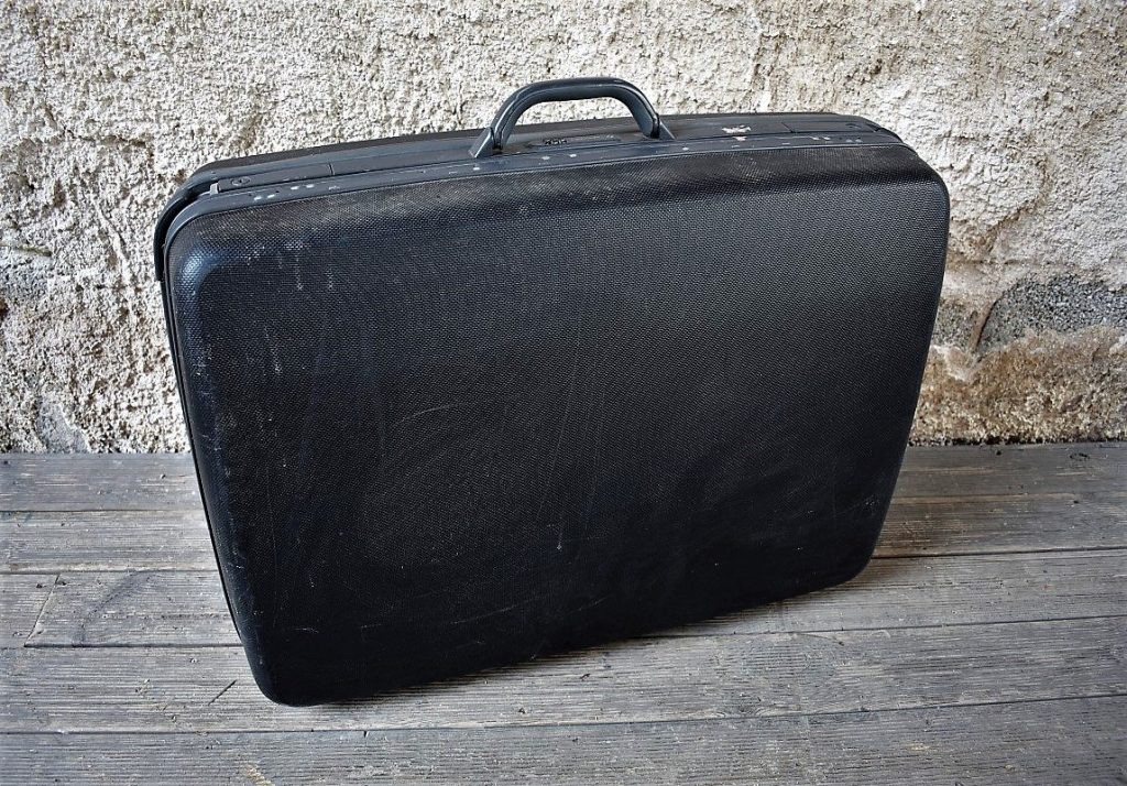 Εφαρμογή σκανάρει τη βαλίτσα σας αν χωράει στην καμπίνα του αεροπλάνου (βίντεο)