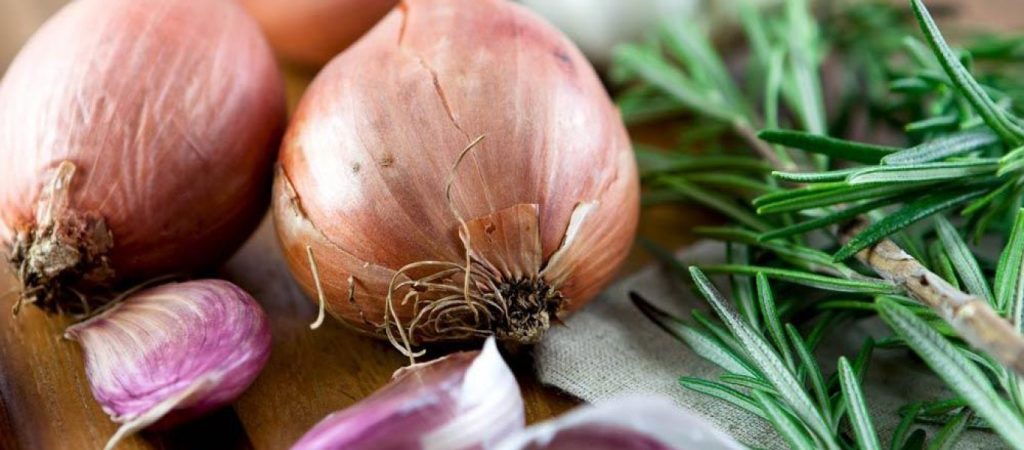 Δεν πάει ο νους σας ότι το κρεμμύδι έχει αυτή τη «μαγική» ιδιότητα – Θα σας σώσει
